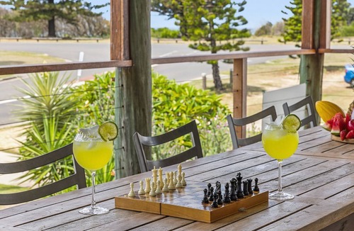 Yamba House | Beachdrift - Pet-Friendly Escape Just Steps to Pippi Beach - Holiday Yamba