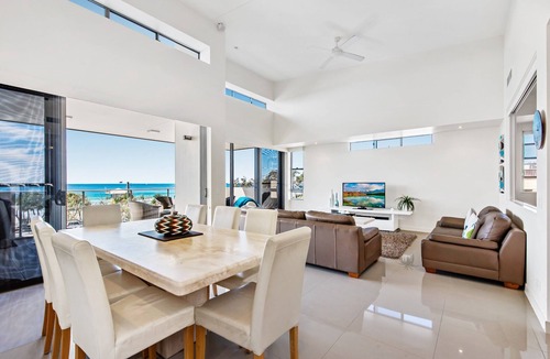 Maroochydore Apartment | Beaches on Maroochy