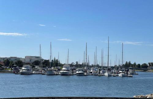 Glenelg North Apartment | beachfront apartment 5/22 Esplanades seaviews