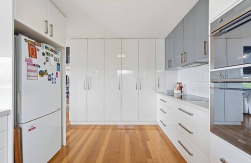Bellerive House | Beachfront Beauty Bellerive