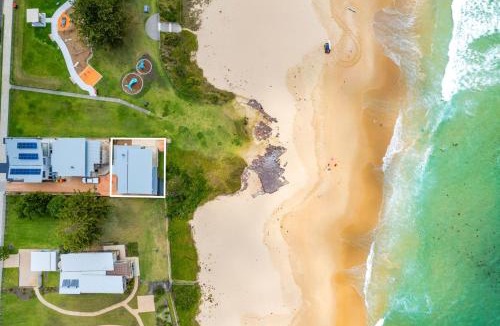 Shellharbour House | Beachfront Bliss