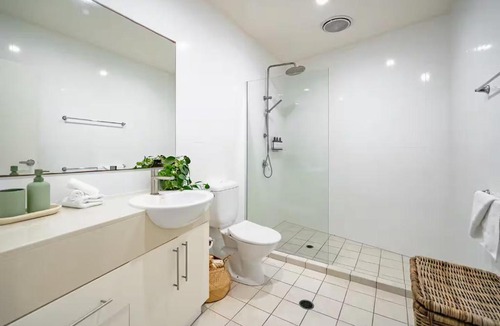 Mudjimba Apartment | Beachfront Bliss with Ocean Views