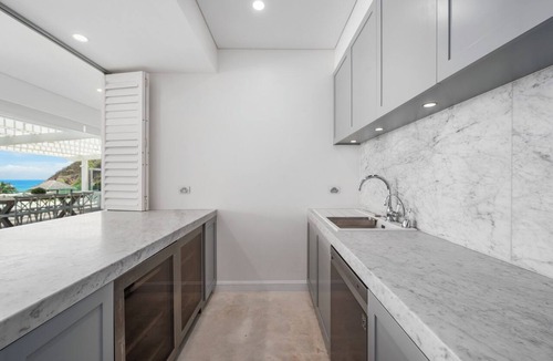 Coffs Harbour House | Beachfront Escapes ~ Luxury Beach Mansion