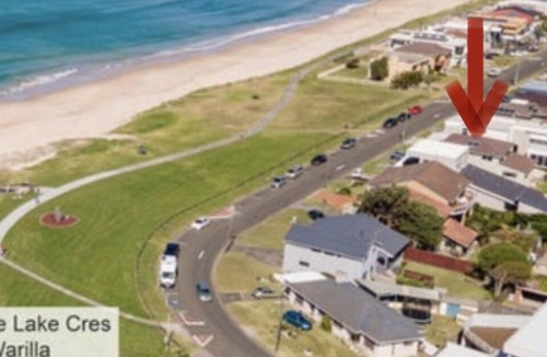 Bulli Tops Apartment | Beachfront + Late checkout + Sauna package available!