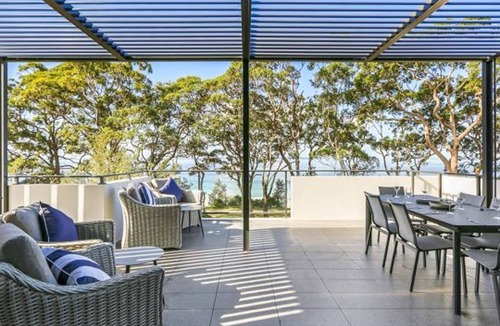 Huskisson Apartment | Beachfront Luxury by Experience Jervis Bay
