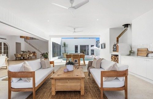 Kingscliff House | Beachfront Mediterranean Retreat