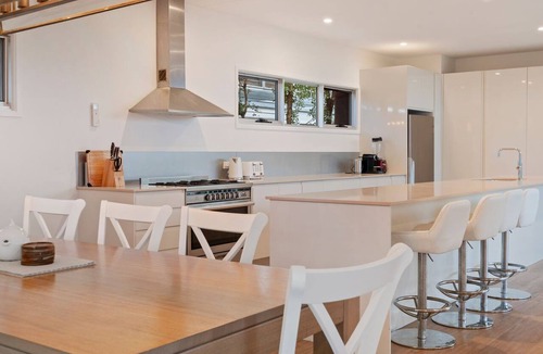 Casuarina House | Beachfront Oasis - Large home!