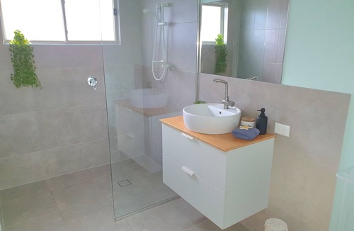 Toogoom House | Beachfront pet and wheelchair friendly house