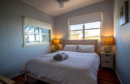 Minnie Water Apartment | Beachfront with Stunning Panoramic Ocean Views