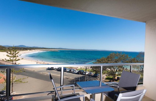Forster Apartment | Beachpoint, Unit 303, 28 North Street