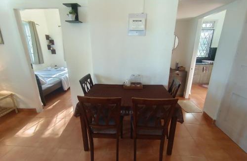 Sinquerim House | Beachside Apartment - Cozy By The Sea Goa