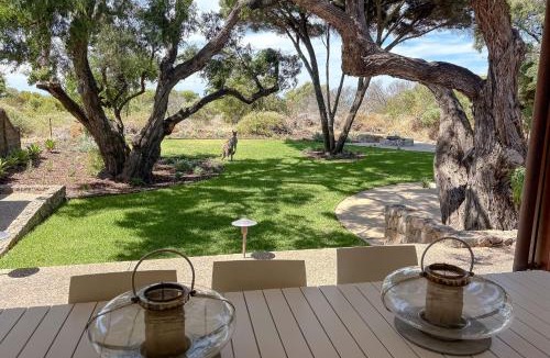 Naturaliste House | Beachside at Bunker Bay I Private Properties
