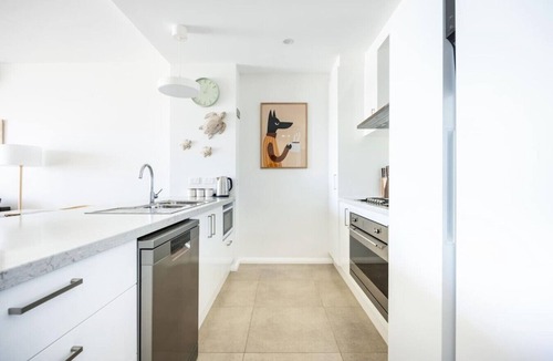 Caves Beach Apartment | Beachside Bliss 3BDR mins to Caves Beach & Bistros