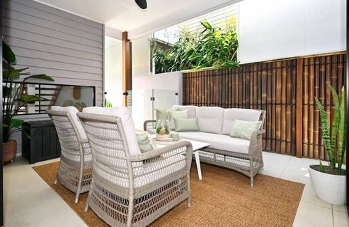 Bokarina House | Beachside Bokarina Escape | Coastal Comfort
