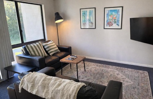Scarborough Apartment | Beachside Garden Apt Beach Scarborough with Parking