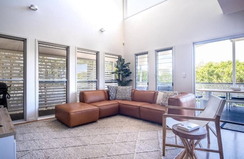 Twin Waters House | Beachside house in Sebel Resort- 5 Bedroom home in a resort!