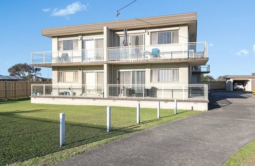 Warilla Apartment | Beachside Nook @ Warilla - Next to Warilla Beach
