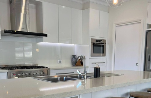 Caves Beach House | Beachside Oasis- pool access - beach