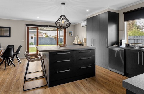 Tootgarook House | Beachside on Burdett