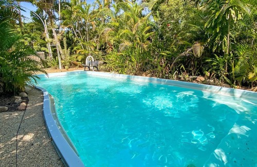 Nelly Bay Apartment | Beachside Palms Unit 1