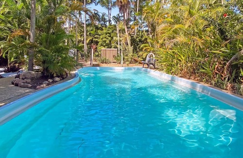Nelly Bay Apartment | Beachside Palms Unit 2