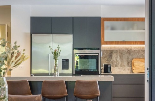 Suffolk Park House | Beachside retreat - Modern Luxe Living by the Sea