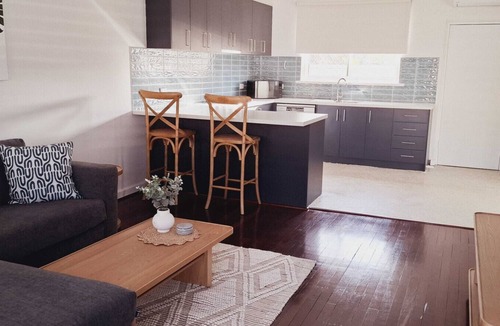 Rockingham Apartment | Beachy Apartment Near Penguin Island & Safety Bay