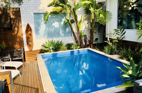 Sapphire Beach House | Beautiful beach side home - 200m walk to the beach!