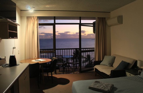 North Ward Apartment | Beautiful Beachfront location.