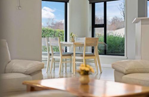 Llanarth House | Beautiful Spacious Home in a Serene Setting