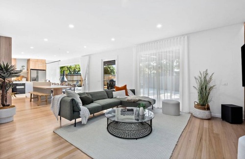 Ocean Grove House | Beautifully presented home that sleeps ten people