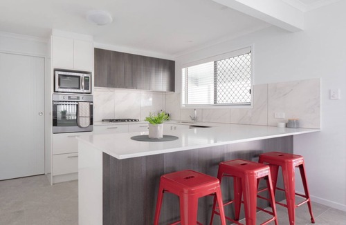 Dicky Beach House | Beerburrum St, 2/22 Dicky Beach