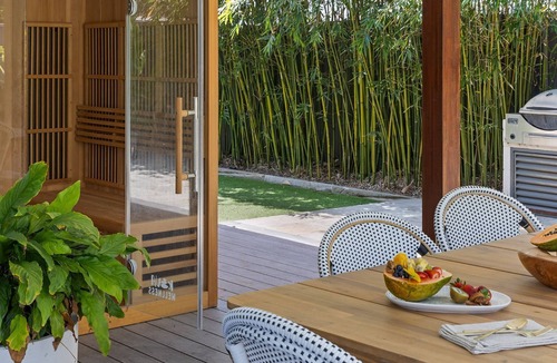 Yamba House | Behind Bamboo - Step into Serenity - Holiday Yamba