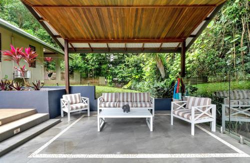 Redlynch House | Bellashy Rainforest Retreat - Refined Outdoor Living