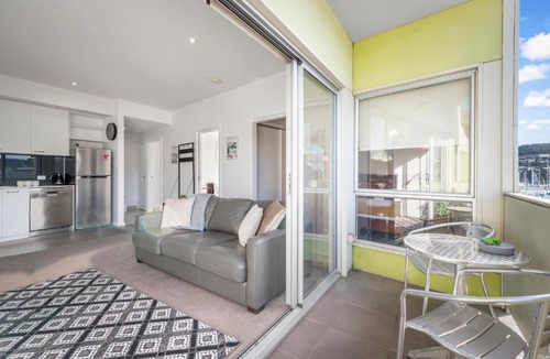 Bellerive Apartment | Bellerive Quay - 2 Bedroom Apartment - Free Parking - Free WIFI