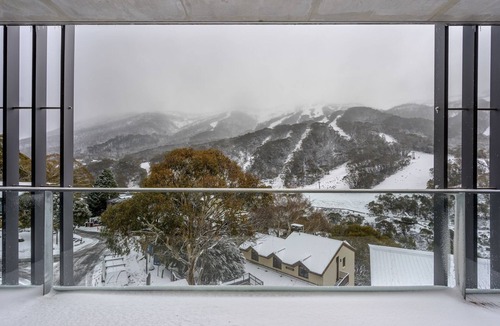 Thredbo Apartment | Bellevarde 1.2 with Spectacular Mountain Views