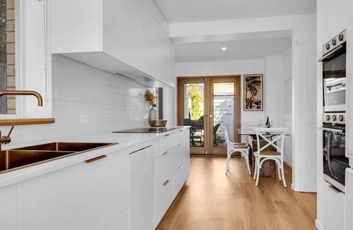 Merimbula Villa | Bellvilla - Kingfisher 5 Bd Suite