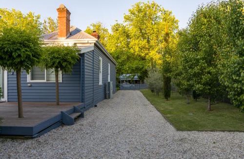 Beechworth House | Belmont at Beechworth 2 bedrooms, 2 bathrooms, 2 couples