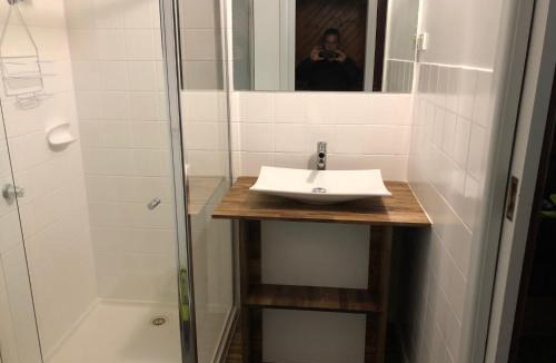 Jackass Flat Cabin | Bendigo Bush Cabins