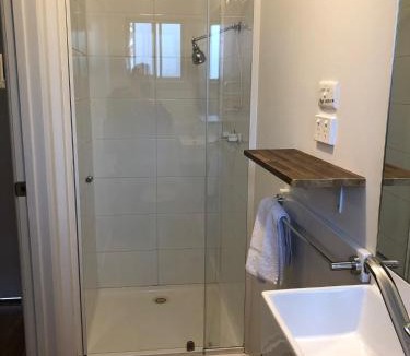 Jackass Flat Cabin | Bendigo Bush Cabins