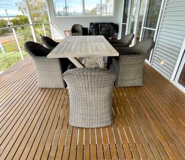Emu Bay House | Benno's Shack