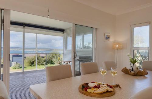 Emu Bay House | Benno's Shack