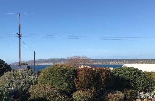 Emu Bay House | Berds Nest