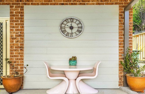 Berkeley Vale House | Berkeley Studio by HolidayCo.
