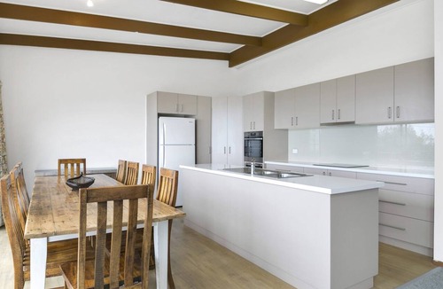 Lorne House | Bertram