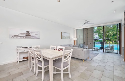 Palm Cove Apartment | Best location within the Temple Resort Palm Cove.