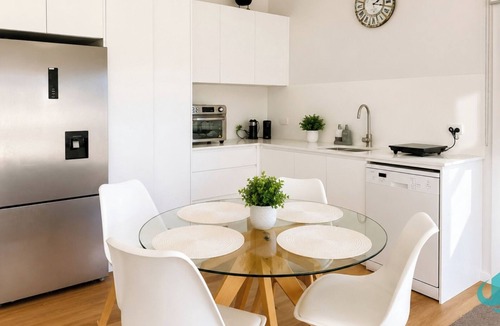 Blacksmiths Apartment | Between the Blue Studio - lake and beach perfection!