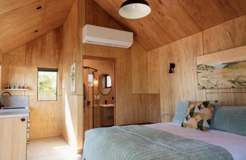 Bicheno House | Bicheno Garden Cottages