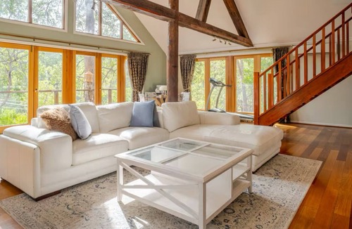 Bickley Bed & Breakfast | Bickley Tree Stay - Charming 2-bedroom guest suites in Bickley, Perth Hills
