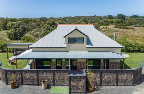 Wonthaggi Apartment | Bienvenida Apartments- (2) Diamonds